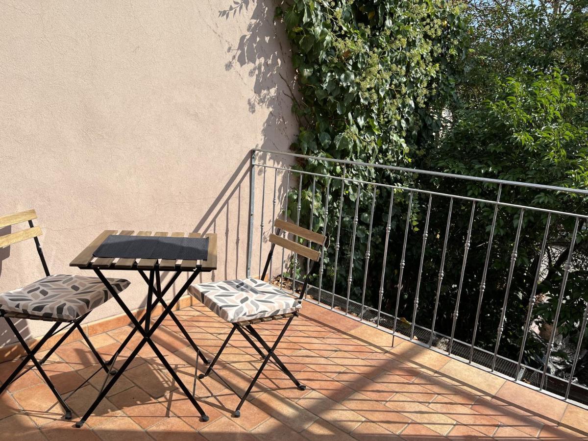 Appartements Dans Agreable Maison De Ville Centre Historique De Rimini Exterior foto