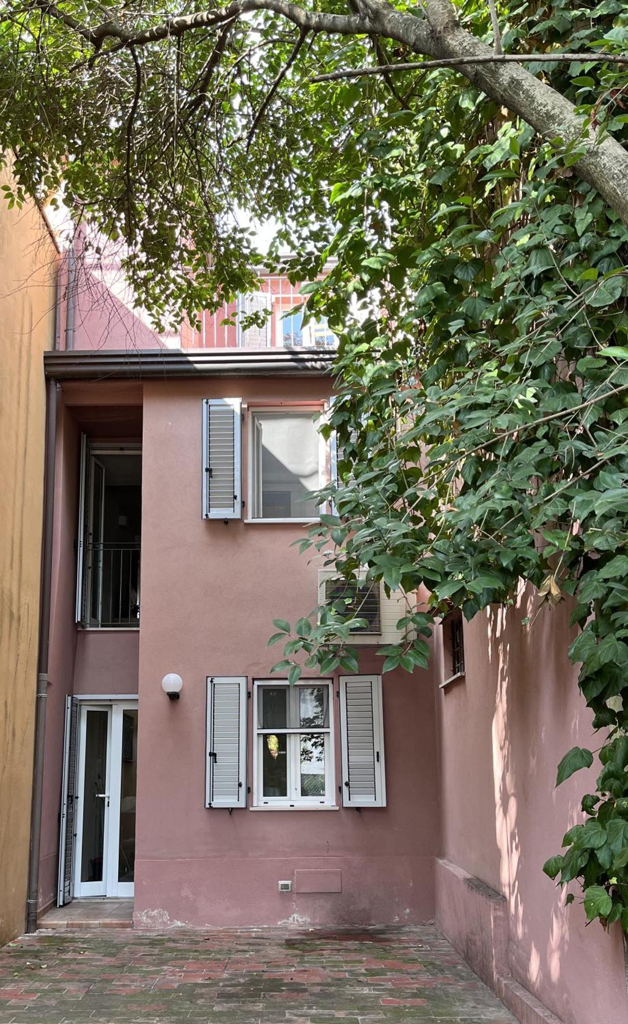 Appartements Dans Agreable Maison De Ville Centre Historique De Rimini Exterior foto